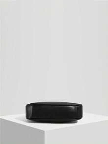 This Fashionable Classic Letter Pattern Solid Color PU Waterproof Shoulder Bag/Crescent Bag/Underarm Bag Is Very Suitable For Shopping, And Can Also Be Worn Crossbody. It Comes With A Pearl Ribbon Pendant, Suitable For Women, Female College Students, Commuters, Dates, Daily Commuting And Various Other Occasions. - Black - View 3