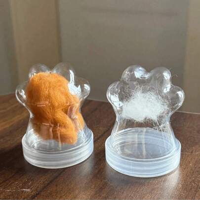 1个可爱猫爪造型宠物毛发收纳罐，适合收集各种宠物毛发，是送给爱猫人士的温馨礼物和宠物纪念品，极具情感价值的专属购物体验，简约展示，极具收藏价值，便携设计，小巧轻便，是完美的万圣节/圣诞节/新年礼物。