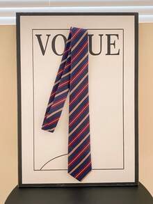 一条蓝色条纹领带/腰带，JK制服领带，女款，学院风腰带，水手服的完美配饰。纤细的条纹设计适合休闲穿着、周末郊游、约会、校园旅行、街头摄影以及各种场合。它是一款时尚百搭的配饰，也是圣诞节装饰的理想之选。 - 彩色 - 查看 19