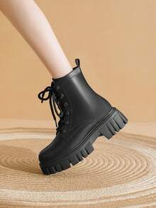 Women Ankle Boots & Booties - 黑色 - 查看 2