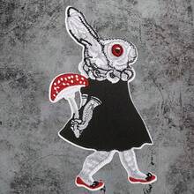 1件哥特风格兔子设计 - 毒蘑菇漫游者胸针 - Retro Rabbit - 查看 1