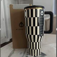 〖1000+〗Hydrojugg Original  40Oz  Stainless Steel Inner Tank! Traveler  With Handle Straw Stainless Steel Water Bottle, Leak-Proof Design, With Rubber Base - Suitable For Sports, Travel, Outdoor Activities, Fitness, Office Environment, As Teacher Gifts, Valentine's Day Gifts, Birthday Gifts, Thanksgiving Gifts, Christmas Gifts, Halloween Gifts, Halloween Party Favors, Party Supplies, Etc. - 黑領結40oz - 查看 4
