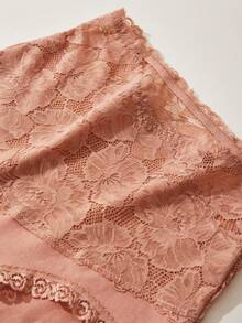 3条装女士高腰三角内裤，半透明蕾丝细节，性感波浪边，纯棉裆部，焦糖色、裸色和粉色可选。甜美仙气，浪漫优雅的设计，舒适亲肤，价格实惠，是必备的畅销女士内衣。 - 彩色 - 查看 5