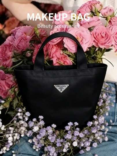 Prada Ladies' Tote Bag, Spacious And Stylish, Sleek And Elegant, Perfect For Daily Commuting, Shopping, And Vacations.