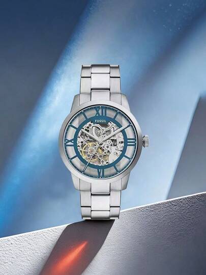 Fossil Men's Quartz Watch, Engraved Dial, Silver Stainless Steel Dial, Scratch-Resistant Glass, Silver Stainless Steel Strap, Three-Hand Design, Business Casual Style, Suitable For Daily Work And Leisure Occasions