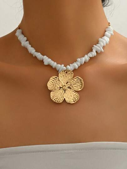 1pc Bohemian Style White Beaded Necklace, Unique Design Alloy Flower Pendant Choker, Fashionable & Versatile Jewelry For Women, Suitable For Daily Wear, Travel, Music Festivals, Parties