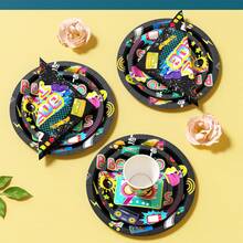 复古90年代磁带图案一次性餐盘、餐巾纸、纸杯 - 一次性派对用品套装，可供25位客人使用，一次性纸盘，派对餐具，适用于生日、婚礼、主题派对、家庭野餐等场合。 - 彩色 - 查看 5