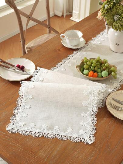 1 قطعة من قماش البوليستر 100% طاولة مزينة بتطريز الدانتيل الراقي والأنيق، بطراز حديث بسيط، رومانسي فرنسي، لون أحادي كلاسيكي، مناسب للمطبخ وطاولة الطعام وخزانة التلفزيون وطاولة القهوة والكومود والمفرش المنزلي وديكور المناسبات والأعياد والحفلات والزفاف والعودة للمدرسة والهدايا للاستخدام الداخلي والخارجي، متوفر بأحجام متعددة، مناسب لجميع المواسم