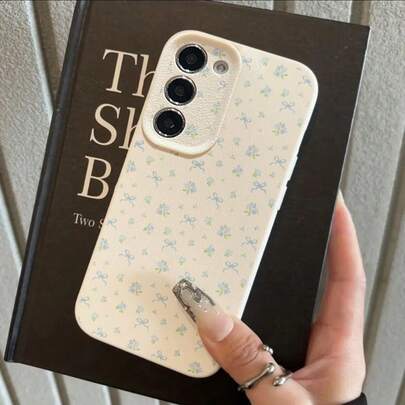 1pc TPU Material Blue Bow Floral Full Print Fashionable Phone Case Compatible With Samsung A05s, A12, A13, A14, A14 4G, A15, A21s, A23, A25, A32, A32 5G, A34, A35, A50s, A51, A52, A53, A54, A55, A71, A72, A73, S10, S20 FE, S20 Ultra, S21 Ultra, S22, S22 Plus, S23, S24, Redmi 10C, 12C, Note 10, 11, 12, 13, Pro Plus, Note 8, 9 Pro, Shockproof Soft Protective Cover