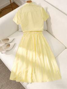 2 pezzi/Set Stile accademico fresco per ragazze, Outfit estivo, Camicia a righe gialla e bianca elegante e artistica + Gonna a vita slim per ragazze, Adatto per 8-12 anni, all'aperto, Casual, festa, Regalo per vacanze, Regalo di compleanno - Giallo - Visualizzare 2