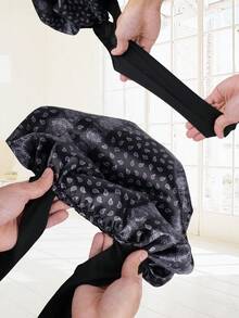 1 chiếc mũ ngủ bằng satin thắt nơ, màu trơn, co giãn, nhẹ, thích hợp cho nữ và bé gái, màu đen. - màu đen - Xem 7