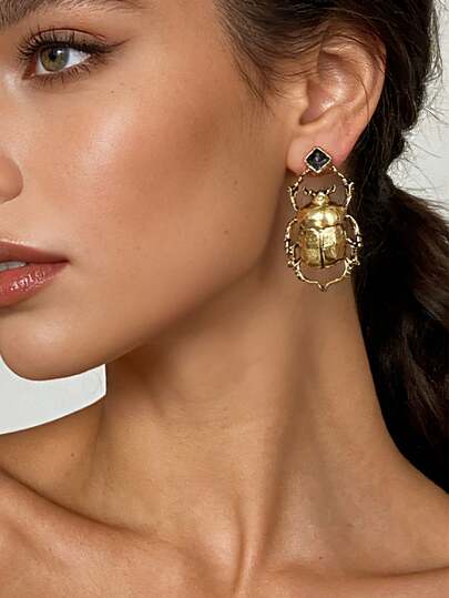 1 Pair Exaggerated Creative Alloy Beetle Earrings, Vintage European And American Style Cute Insect Dangle Earrings For Women