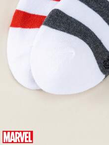 Marvel 1/5 đôi tất trẻ em họa tiết siêu anh hùng Avengers, bao gồm họa tiết Thor, tất phồng xếp ly, tất sọc nhiều màu, tất ngắn cho bé gái, tất ngắn cho bé trai. Tất cổ chân mềm mại, thoáng khí, mỏng nhẹ, thích hợp cho mùa xuân/hè, chống trơn trượt. Thích hợp làm quà tặng ngày Valentine. - Đỏ - Xem 11