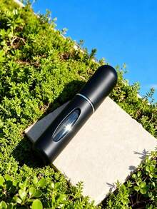 1-Piece 5ml Elegant Self-Pumping Portable Perfume Atomizer, Refillable Travel-Size Fragrance Spray Bottle With Leak-Proof Nano Fine Mist Sprayer For On-The-Go Scent Touch-Ups, Perfect For Daily Commute, Business Trips, Gym Bag, Purse, Date Nights, Weekend Getaways, Wedding Events, Office Desk, Flight Carry-On, Vacation, Evening Outings, Work, School, And Special Occasions For Women, Men, Travelers, Professionals, And Students - 黑色 - 查看 3