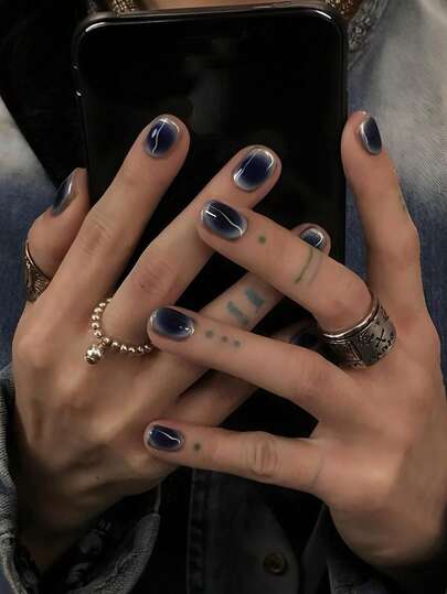 24pcs Short Square Ramadan Press On Nails, Punk Style Silver Edges With Blue Gradient Blooming Design Men Nude Short Nails Full Cover Glossy False Nails Set, Include: 1pc Jelly Glue And 1pc Nail File, Easy To Wear Daily Fake Nails & French Tip Nails Press On Art For Men Daily Life Nail Supplies