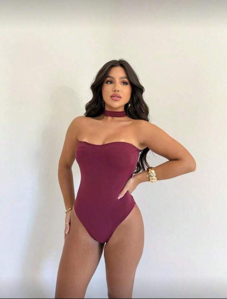 Strapless Bodysuit With High Neck, Shaping, Suspended Neckline, Versatile With Padded Cups - 酒紅色 - 查看 1