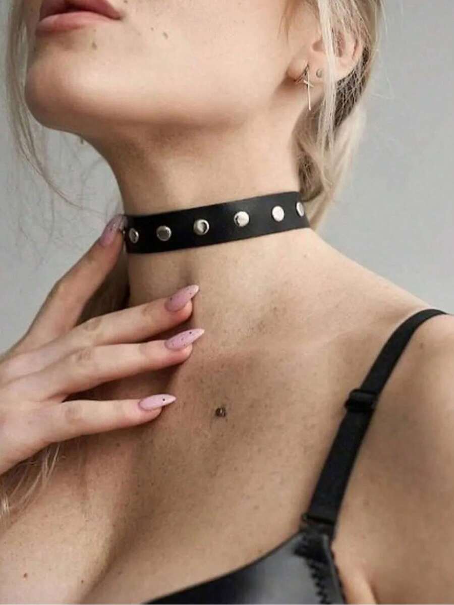 1pc Women's Punk Style Adjustable Black Faux Leather Choker Necklace, Metal Splice Collar Necklace Suitable For Carnival Party Or Cosplay - Black - View 1