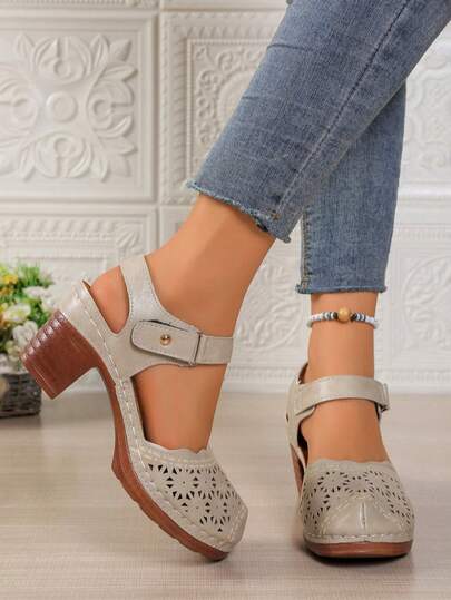 Giày sandal cao gót đế dày, quai ngang, khoét lỗ, kiểu dáng mới dành cho bé gái cỡ lớn mùa hè.