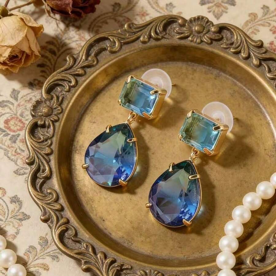 1 Pair Classic Elegant Teardrop Cubic Zirconia Pendant Earrings, Fashionable Jewelry Accessory For Women's Parties And Gatherings - Gold - View 1