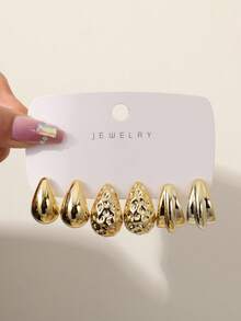 1-9对新款畅销复古夸张金色不对称纹理编织圈形耳环，采用优质树脂材料制成，适合日常佩戴和参加派对，也可作为礼物送给朋友、姐妹和家人。 - 金色 - 查看 3