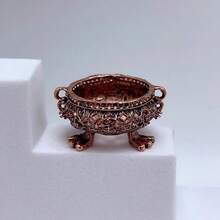 1个精美水晶展示架，金属底座水晶财宝碗，饰有汉字图案，适合餐桌和办公室装饰，是寓意财富和繁荣的完美礼物。 - 1PC - 查看 8
