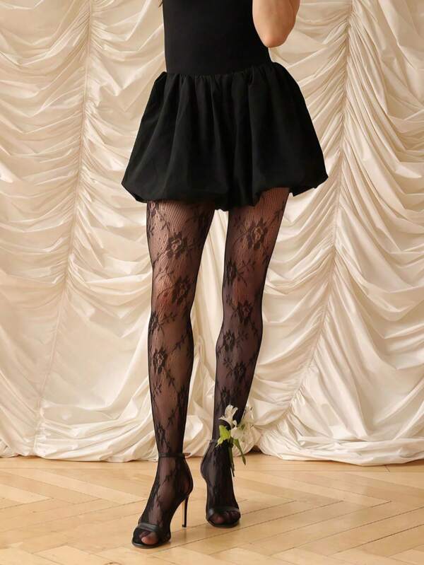 1/3/6 Pairs Women Floral Fishnet Socks, Beautiful, Sexy, Fashionable, Comfortable And Elegant, Perfect For Christmas, Valentine's Day, Festivals, Dates, Commuting, Outdoor Activities, Camping, Cosplay And Performances - Best Choice For Commuting And Outings - Available In All Sizes Including Plus Size