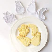 1pc Gingerbread, Eggplant, Banana Shaped Cookie Cutter Mold, Home Baking Supplies, Cartoon Santa Cranberry Cookie Bread Baking Cutting Tool - White - View 1