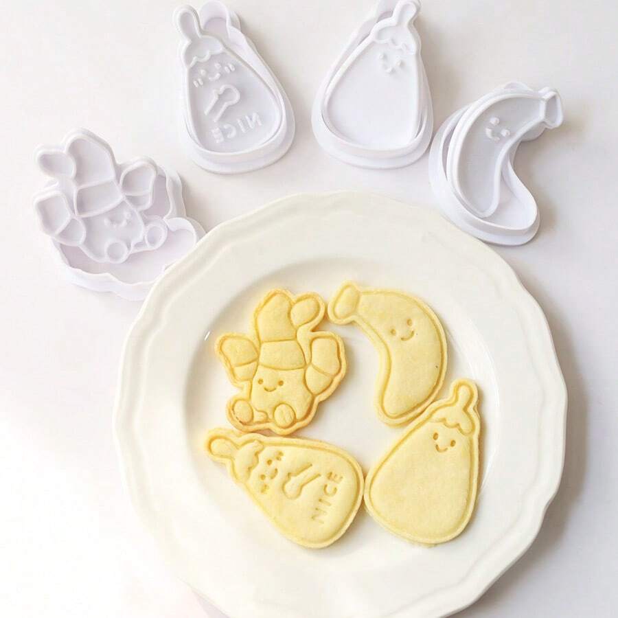1pc Gingerbread, Eggplant, Banana Shaped Cookie Cutter Mold, Home Baking Supplies, Cartoon Santa Cranberry Cookie Bread Baking Cutting Tool - White - View 1