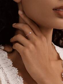 EleRunis 1PC 0.1ct 925 Sterling Silver Classic Moissanite Four Leaf Clover Diamond Chain Engagement Ring 18K Gold Plated Promise Wedding Ring For Women Mom Dad Daughter Loved Mother's Day Jewelry Gifts - Silver - View 7