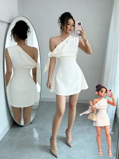 Regalo de San Valentín:Hombros descubiertos,Vestido corto y minimalista de mujer en color liso, con tirantes de lazo y sin mangas, de color claro,