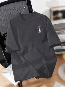 女士“毒药”主题复古90年代风格T恤——印有库兹科的药水图案和“毒药”歌词；休闲短袖圆领上衣，流行文化爱好者的完美之选（经典歌词T恤），夏季提供加大码 - 深灰色 - 查看 4