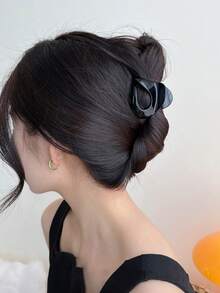 4pcs/Set Women's Coffee Color Solid Pumpkin Shaped Plastic Hair Clips, Fashion Versatile, Elegant Minimalist, Solid Marble Texture Hair Claws, Suitable For Daily, Casual, Party, Beach, Vacation, Hairstyling, Face/Hair Washing, Makeup, Outfit Accessories, Autumn Fashion Hair Clips, Autumn Hair Accessories, Winter Hair Clips, Summer Hair Clips - Multicolor - View 3