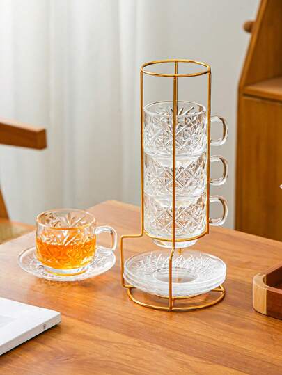 一套9件可叠放玻璃杯 - 采用易于清洁的玻璃材质，配有金色杯托，非常适合节日聚会和派对，可用洗碗机清洗，适合饮用苹果酒、咖啡或茶。