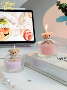Bộ 1/4 nến thơm hình gấu Teddy sang trọng trong hũ thủy tinh | Nến sáp đậu nành màu kem (Trắng/Xanh dương/Hồng) kèm ruy băng | Đồ trang trí nhà cửa thơm mát, món quà độc đáo dành cho nữ/thiếu nữ nhân dịp sinh nhật, quà tặng đám cưới và quà tặng ngày lễ. - Nhiều màu - Xem 2