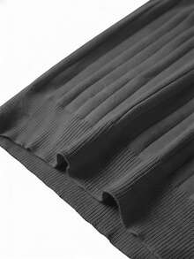 男士条纹 Polo 衫/开衫，翻领，纽扣开襟，短袖毛衣，1 件 - 深灰色 - 查看 5