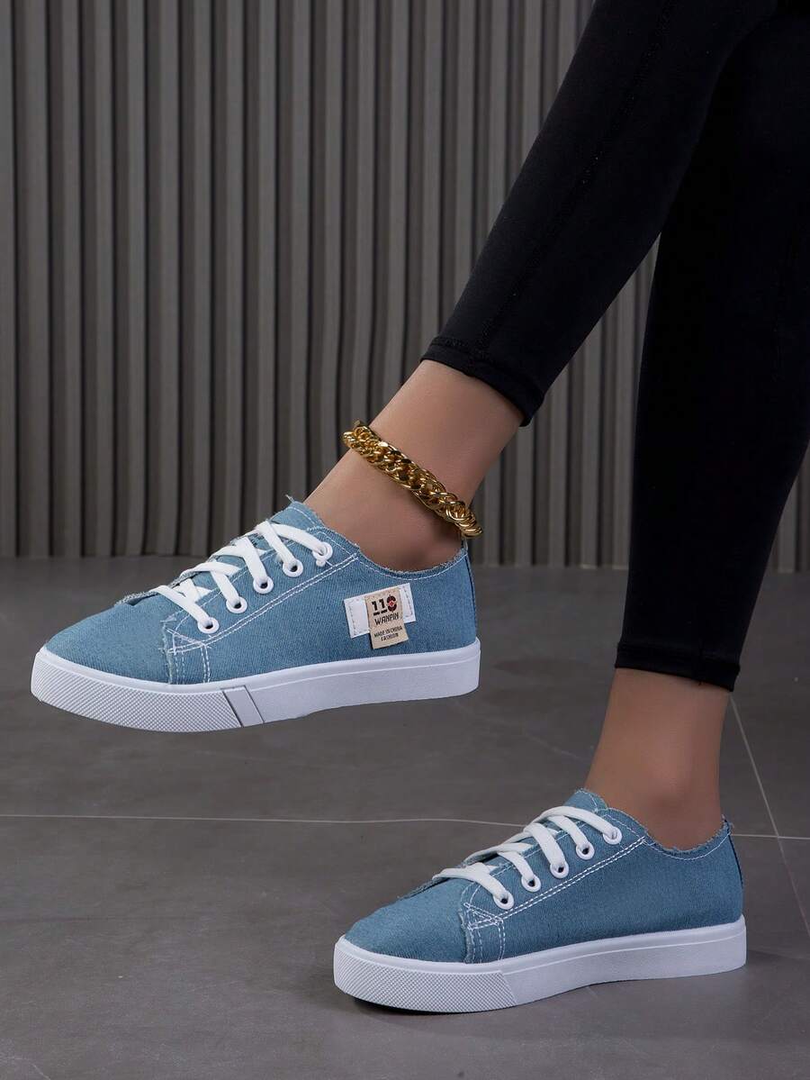 Lace-Up Casual Canvas Sneakers For Women, Breathable Low-Top Student Vulcanized Shoes, Versatile White Sneakers, Couple Shoes, Running Shoes - Baby Blue - View 1