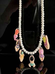 1pc Funny Cartoon Character Beaded Swimming Pendant Necklace, Fashionable Acrylic Bead Novelty Jewelry Gift For Valentine's Day