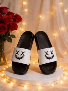 四季室内拖鞋，校园风浴室拖鞋，宿舍拖鞋，情侣拖鞋，户外沙滩拖鞋，运动拖鞋，一脚蹬拖鞋，笑脸图案，活力日常 - 白色 - 查看 3