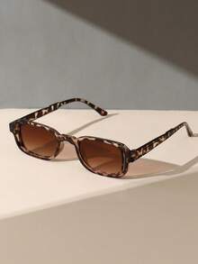 1 Pair Women's Personalized Leopard Print Fashion Glasses, Suitable For Street Photography, Music Festivals, Rave Parties, Beaches, And Other Occasions. It Is A Great Accessory, Basic Autumn/Winter Women's Outfit, Business Casual Attire, And Gift Option. The Leopard Print  Is Also Suitable For Summer Beach Vacations, Outdoor Activities, Travel, Back To School Season, College Style, And Campus Looks. - 雙茶 - 查看 3
