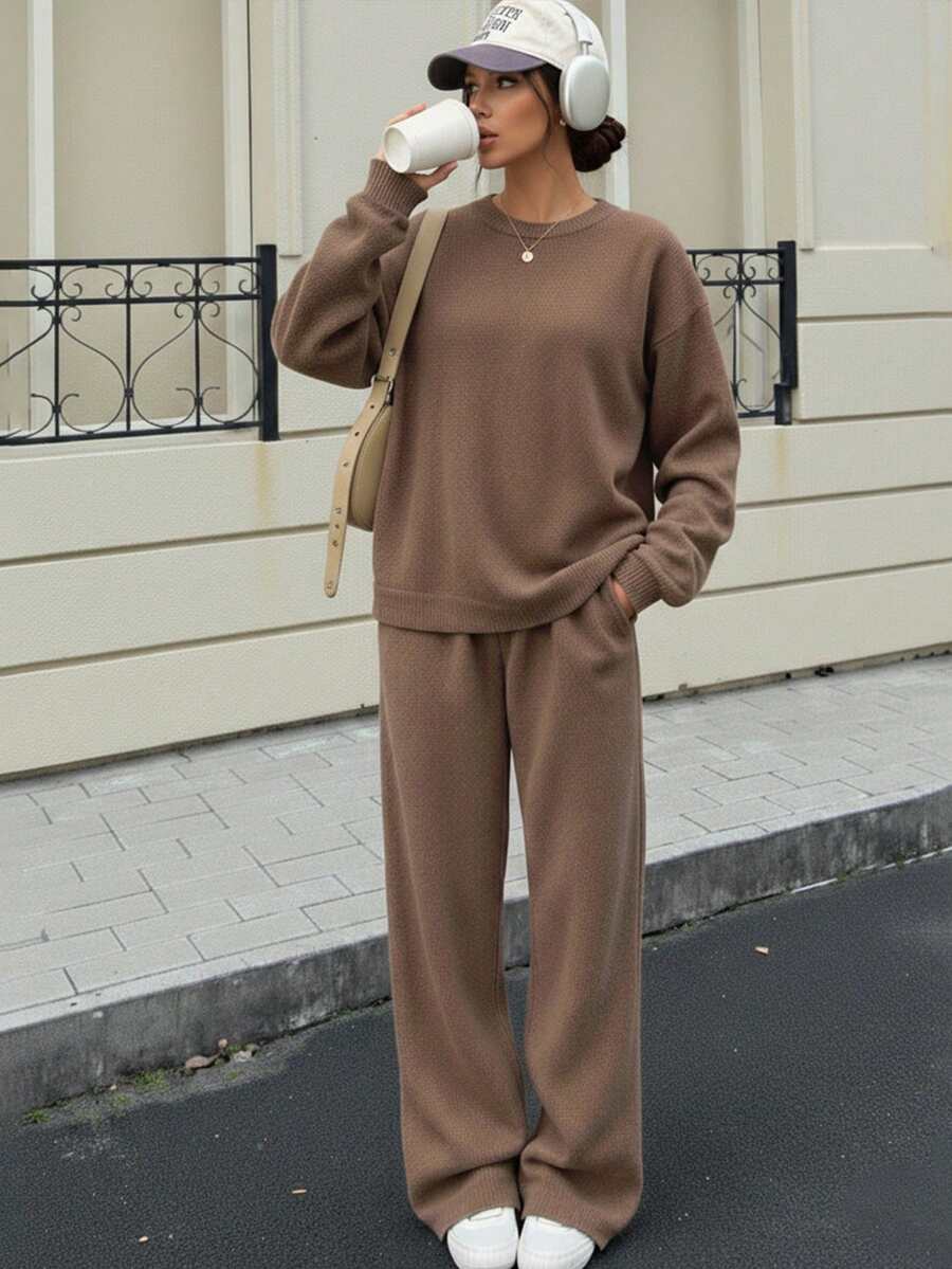 女士加厚针织毛衣和阔腿裤两件套,宽松保暖休闲家居服,时尚通勤,适合秋冬季节和户外穿着,面料柔软舒适,可机洗 - 棕色 - 查看 1