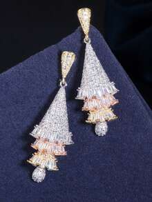 一对精美三色镀金多层立方氧化锆长款垂坠耳环，CZ新娘首饰，适合婚礼、订婚、派对、舞会等场合，可作为新娘、伴娘、女友、妻子礼物。 - 白色 - 查看 10