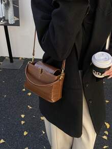 This High-End Fashionable Solid Color Waterproof PU Tote Bag Comes With Metal Hardware, Very Suitable For Shopping And Daily Carry. Applicable For Office, School, Work, Business Trips, Commuting, Outdoor Activities, Travel Or Short-Distance Trips. - Brown - View 5