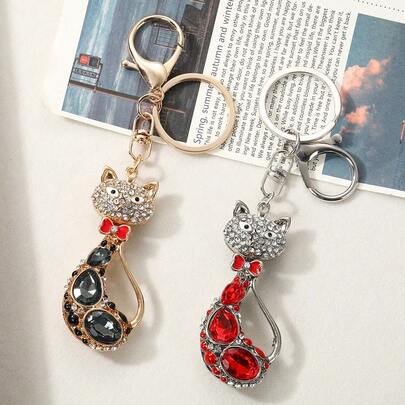 潮流跨境猫咪卡通钥匙扣，汽车挂件，金属水钻创意小猫钥匙圈，批发动物派对锌合金饰品，冬季