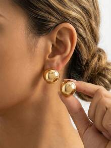 1 Pair Minimalist Geometric Smooth Round Earrings, Fashion Accessories - Yellow Gold - View 6