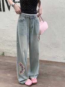 Embroidered Design Versatile Women's Casual Jeans With Slant Pockets - Blue - View 4