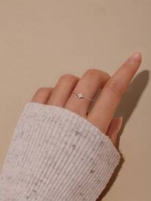 EleRunis 1PC 0.1ct 925 Sterling Silver Classic Moissanite Four Leaf Clover Diamond Chain Engagement Ring 18K Gold Plated Promise Wedding Ring For Women Mom Dad Daughter Loved Mother's Day Jewelry Gifts - Silver - View 3