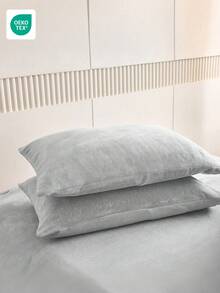 1个水晶绒枕套，柔软舒适，信封式开口，防皱，呵护秀发和肌肤，改善睡眠，不含枕芯，超柔软透气，可机洗，适用于客厅、家居、卧室装饰，白色，通过Oeko-Tex认证 - 淺灰色 - 查看 12