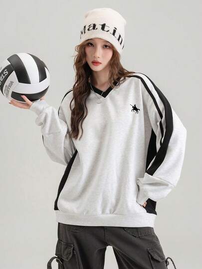 JUTU 春秋 V 领印花撞色卫衣，女款休闲宽松街头风