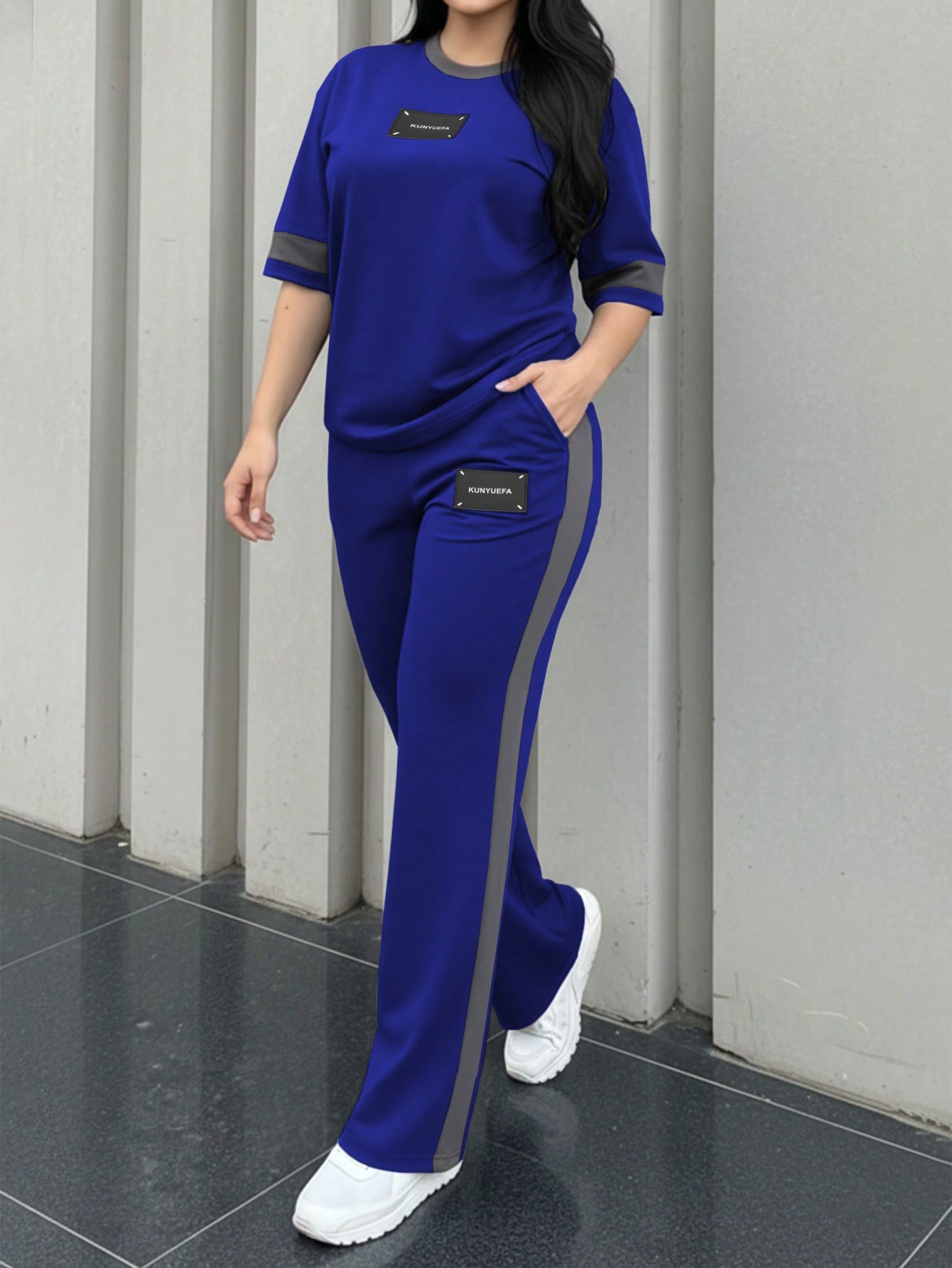 مجموعة قميص كم قصير رقبة دائرية وبنطال فضفاض خصر م...