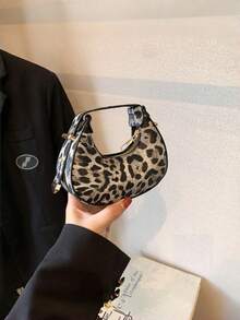 Ladies' Mini Leopard Print Crossbody Bag, Fashionable And High-Quality Crescent-Shaped Handbag, Lightweight And Elegant, Autumn And Winter Leopard Print Fashionable Wallet, New Autumn And Winter Tiger Print Women's Bag, Niche Design Fashionable And Cute Mini Bag, Women's Stylish Hand-Held Crescent Shaped Bag, New Year Gift, Christmas Fashion Item - Multicolor - View 4